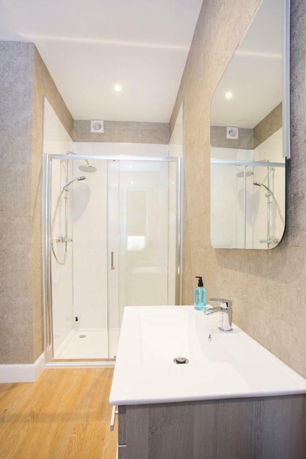 Crown Apartment Инвернес Екстериор снимка