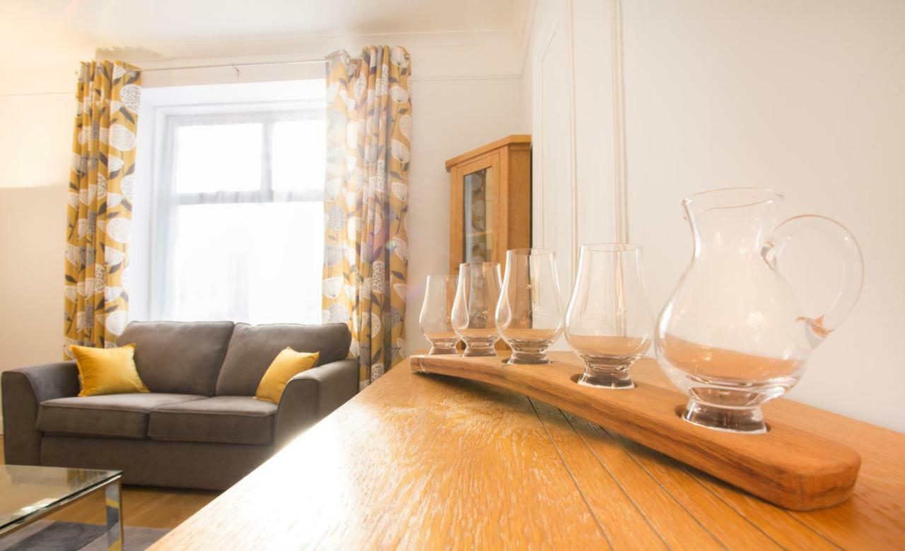 Crown Apartment Инвернес Екстериор снимка